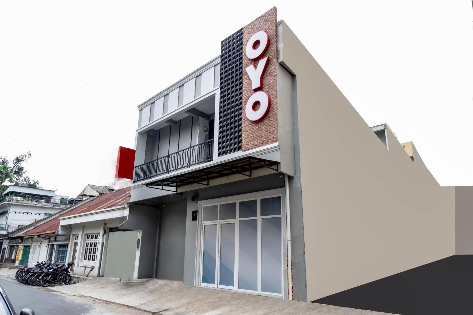 Super Oyo 2345 Homestay Jaya Medan Exterior photo