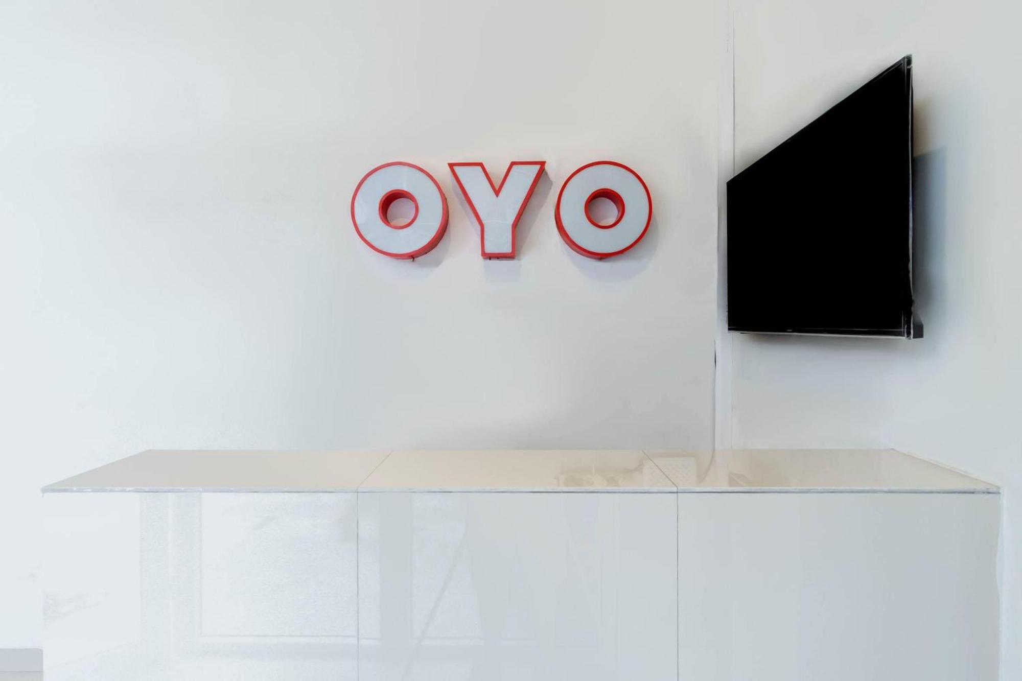 Super Oyo 2345 Homestay Jaya Medan Exterior photo