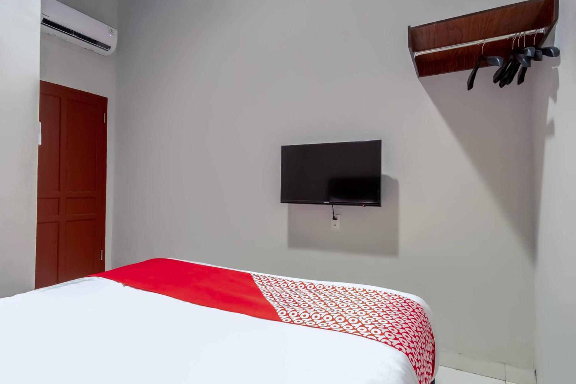 Super Oyo 2345 Homestay Jaya Medan Exterior photo